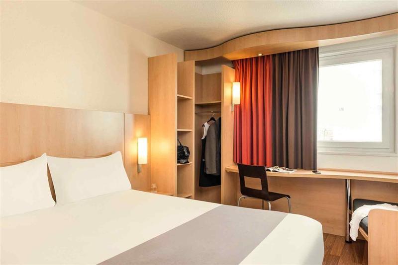 Ibis Budget - Porte De Баньоле Экстерьер фото